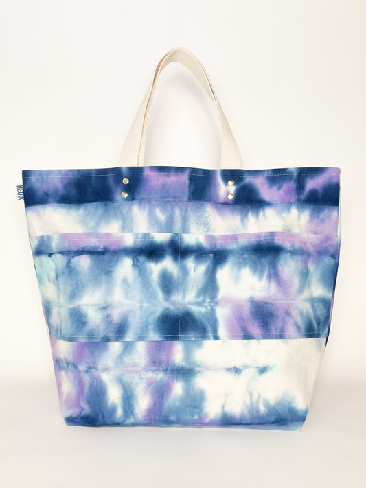 Wini Canvas Carryall in Hydrangea