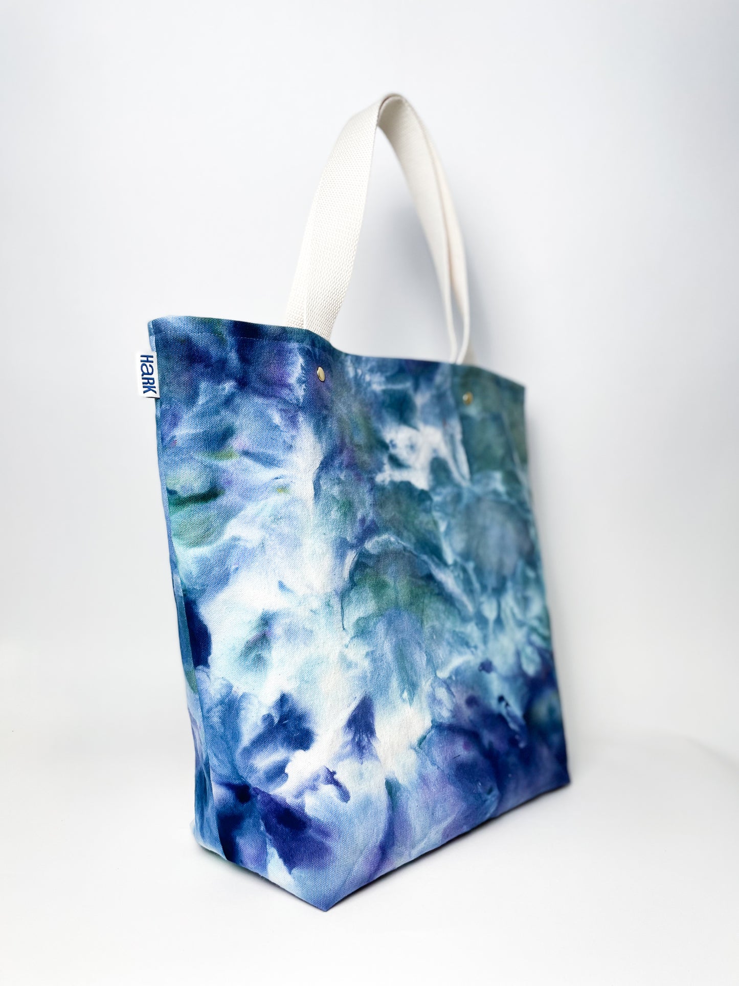 Nora Canvas Tote in Cosmos